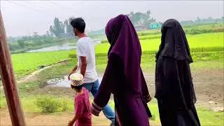 মা- বাবা সহ পরিবারের সবাইকে নিয়ে হাটাহাটি।