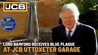 Гараж JCB Uttoxeter получает синюю табличку