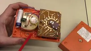#60: Two budget multimeters from the 1970s and 1980s