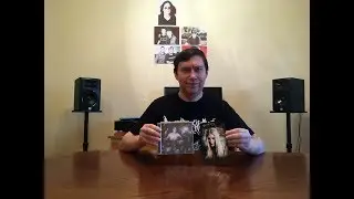 Astarte &lrm;&ndash; Sirens (US edition CD) Close-up
