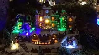 Treintjes in kerstdecoratie Christmas World Intratuin Duiven 2020