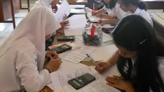 NGERJAIN TUGAS BERKLOMPOK BIAR CEPET