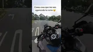 como me veo curviando en moto 😅😅 #curvasenmoto #enmoto #curvaspeligrosas #curvas #viajandoenmoto