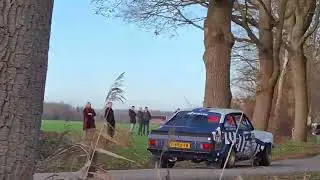 Ford tijdens de Historic rally in Nederland