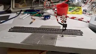 DIY CROSSRAIL met de HO AHOB slagbomen met servo-sturing