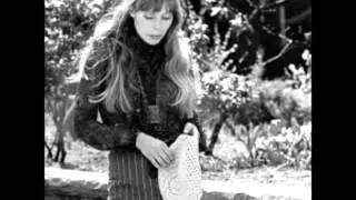 Reina Collins sings Joni Mitchell's River