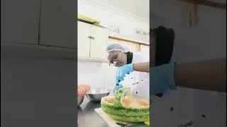 How to make a watermelon basket.