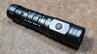 Wuben C2 2000 Lumen Spot Light Power Bank Flash Light Review