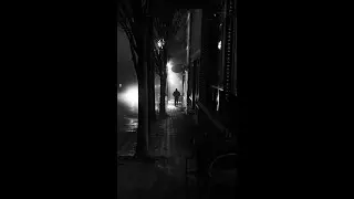 Les tr&eacute;teaux de la nuit, Une folie ordinaire