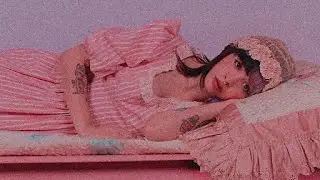 melanie martinez cantando 