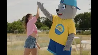 Ayaya Fiesta - Kompas Camping ft. KYTHANA (officiële videoclip)