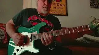 MOOER GTRS GUITARS STANDARD 900 INTELLIGENT GUITAR (S900) WITH WIRELESS SYSTEM - RACING GREEN