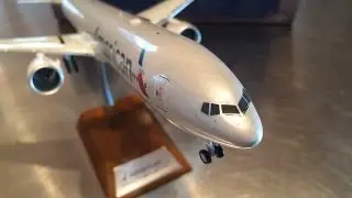 InFlight 200 IF77730715, American Airlines 777-300(ER) new livery, Unboxing and review