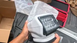 Golight unboxing Stryker ST