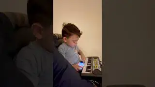 Mic pianist, mare talent 🎹✨ #piano #funny #challenge #kidssongs #winter #kidsvideo #party #youtube