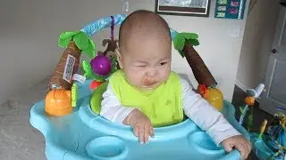 Baby Mukbang | Pureed Peas