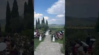 Simon & Angela&rsquo;s wedding ceremony in Tuscany, Italy!! #destinationwedding #weddingplanner
