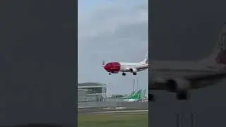 Norwegian Airlines pilot performs impressive landing during Storm Ashley in Ireland
