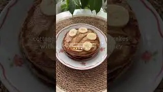 cottage cheese banana pancakes with peanut butter, banana and honey🤍🍯