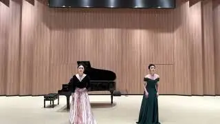Chinesische Lied   Yu mei ren &middot;Chun hua qi ye he shi liao  (虞美人&middot;春花秋月何时了）     (Diana:17J.alt )