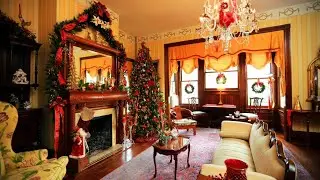Belle case eleganti addobbate per Natale 