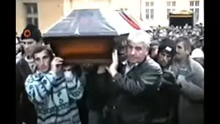 Tetë dëshmor te Kosovës nanë, recital Avdi Gervalla , Nazmi Sejfullahu 4.12.1998 Krushë-Pashtrik