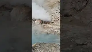 Beryl Spring. Yellowstone park