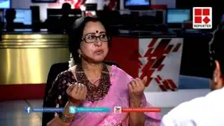 Actress Sheela in Close Encounter says Politicians afraid of Actors