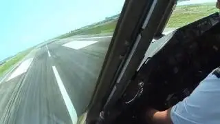 B777 Arrival and Landing Male!