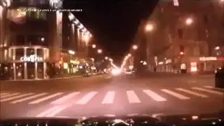 NEW scary car accident in Russia!Land Rover Discovery crash! 2