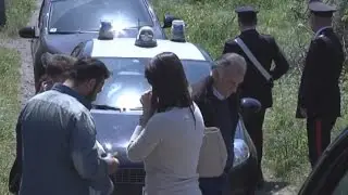 Torre del Greco (NA) - 70enne uccide la moglie e si costituisce -1- (20.04.15)
