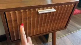 Небольшой прикроватный столик 🏠 | Симпатичный и практичный