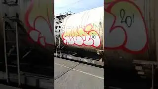 Граффити на вагоне-цистерне для бензина 