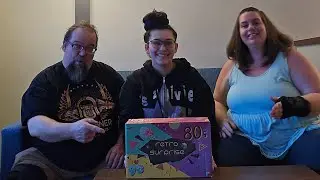 Retro Suprise Mystery Box Opening! Box from Stylin Boxes! Filmed with Old School Comic Cards! 