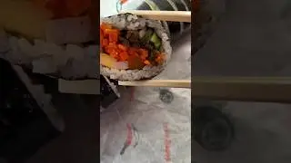 야밤에 먹는 김밥은 더 맛있겠지ㅋㅋㅋ맛있으면 0칼로리~🤗🤗🤗
