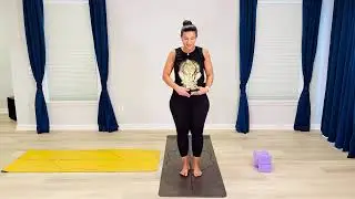 Vinyasa Yoga Flow ❤️🙏🏽 Intention: accepting change 🥰 Peak pose: Crow 