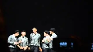 Tous Les M&ecirc;mes STROMAE Vocals Live   Bonus fin de concert   Z&eacute;nith de 13 04 2014