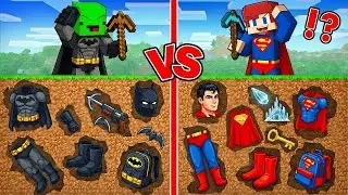 JJ Superman VS Mikey Batman Secret Item Battle in Minecraft - Maizen