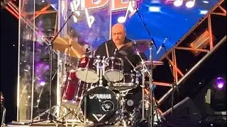 Live Kenny G with drummer Daniel bejarano drum solo and Ron Powell percussion