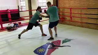 BODY SPARRING! | WHITE COLLAR BOXERS GETTING IN THE RING AND THROWING SOME LEATHER!