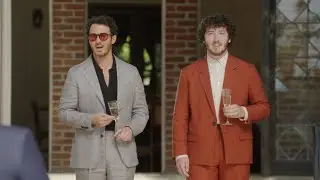 Sneak Peek: Welcoming the Contestants - Claim to Fame