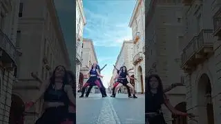 Spend some money on me&nbsp;💸 #GIRLSET #COMMAS #globalgirlgroup #JYP #danceinpublic #dancechallenge