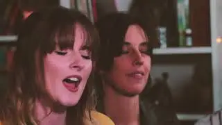 Hannah Elkins- Hideaway (Acoustic)