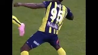 Primeiro gol de Usain Bolt como jogador