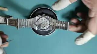 America Sport Chronograph Battery Replacement.........