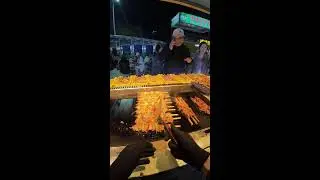 Delicious food live