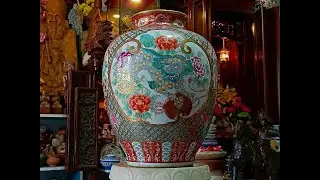 The Japanese Large Old Jar Hand Enamel Painted and Gold plated14