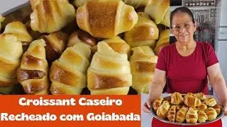 CROASSANT STUFFED WITH GUAVA