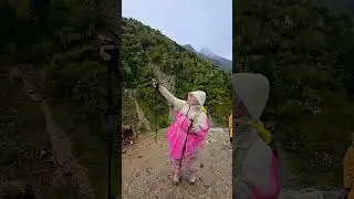 Que Monsoon #nepal #trekkingtrip #tokiohotel #elderemo