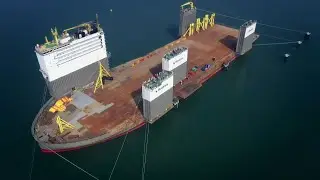 World Largest Semisubmersible Ship #biggestship #submersible #heavyload #engineering #documentary
